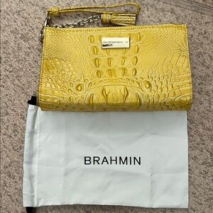 Brahmin Daisy Lemon Drop Melbourne Wristlet